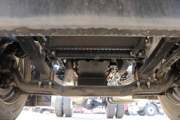 ���� ����˹Q9 195���� 4X2 6.8���Ű���������ʽ�ػ���(����)(HFC5181XYKB80K1E2S)ͼƬ