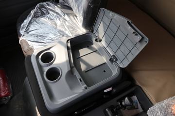 ���� �����A5L�п� �콢�� 220���� 4X2 7.8����ʽ�ػ���(����)(HFC5181XXYP3K2A50DS)ͼƬ