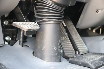 ���� �����A5L�п� �콢�� 220���� 4X2 7.8����ʽ�ػ���(����)(HFC5181XXYP3K2A50DS)ͼƬ