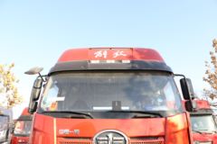 一汽解放 新J6P重卡 质惠版 运煤款 380马力 6X4牵引车(国六)(CA4250P66K25T1E6)