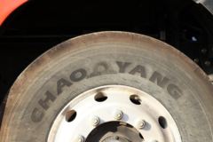 一汽解放 新J6P重卡 质惠版 运煤款 380马力 6X4牵引车(国六)(CA4250P66K25T1E6)