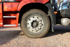 一汽解放 新J6P重卡 质惠版 运煤款 380马力 6X4牵引车(国六)(CA4250P66K25T1E6)