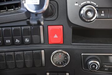 �й�����HOWO ͳ˧ 2021�� 150���� 4.15�׵��Ų�դʽ�Ῠ(����)(ZZ5047CCYH3315F141)ͼƬ