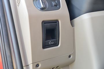 ؿ L5000 ͨ 260 4X2 6.8ײդʽػ()(SX5189CCYLA501F2)ͼƬ