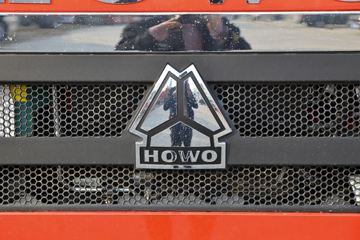 �й����� HOWO TX 245���� 4X2 6.8����ʽ�ػ���(����)(ZZ5187XXYK501GF1)ͼƬ