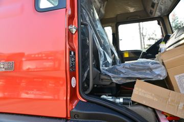 �й����� HOWO TX 245���� 4X2 6.8����ʽ�ػ���(����)(ZZ5187XXYK501GF1)ͼƬ