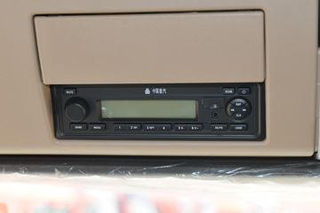 �й����� HOWO TX 245���� 4X2 6.8����ʽ�ػ���(����)(ZZ5187XXYK501GF1)ͼƬ