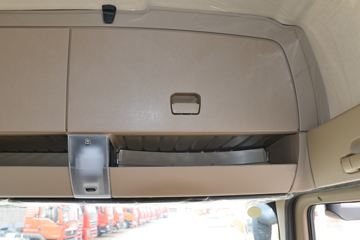 �й����� HOWO TX 245���� 4X2 6.8����ʽ�ػ���(����)(ZZ5187XXYK501GF1)ͼƬ