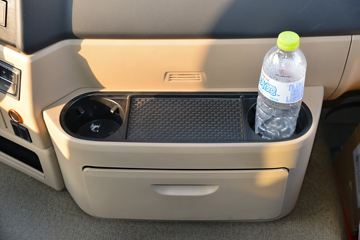 �й����� HOWO TX 245���� 4X2 6.8����ʽ�ػ���(����)(ZZ5187XXYK501GF1)ͼƬ