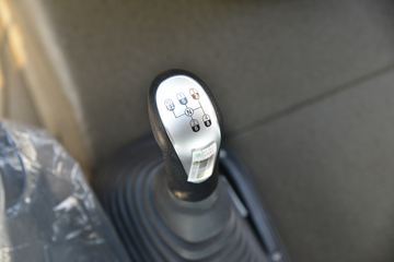 �й����� HOWO TX 245���� 4X2 6.8����ʽ�ػ���(����)(ZZ5187XXYK501GF1)ͼƬ