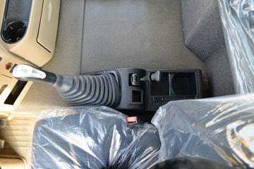 �й����� HOWO TX 245���� 4X2 6.8����ʽ�ػ���(����)(ZZ5187XXYK501GF1)ͼƬ