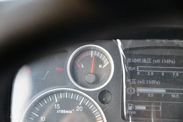 �й����� HOWO TX 245���� 4X2 6.8����ʽ�ػ���(����)(ZZ5187XXYK501GF1)ͼƬ