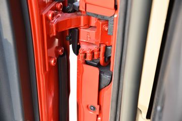 �й����� HOWO TX 245���� 4X2 6.8����ʽ�ػ���(����)(ZZ5187XXYK501GF1)ͼƬ