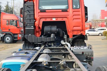 �й����� HOWO TX 245���� 4X2 6.8����ʽ�ػ���(����)(ZZ5187XXYK501GF1)ͼƬ