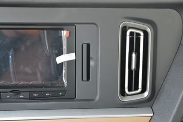 й HOWO TH7ؿ 480 6X4 ǣ()(ZZ4257W324HF1B)ͼƬ