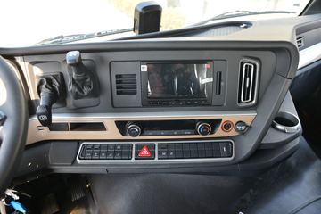 й HOWO TH7ؿ 480 6X4 ǣ()(ZZ4257W324HF1B)ͼƬ