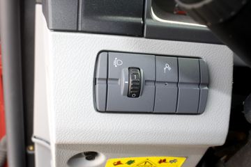  ŷGTL 6ϵؿ 430 6X4ǣ(BJ4259SNFKB-XJ)ͼƬ