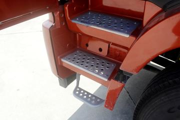  ŷGTL 6ϵؿ 430 6X4ǣ(BJ4259SNFKB-XJ)ͼƬ