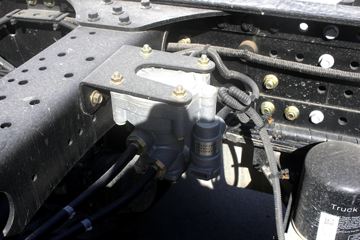  ŷGTL 6ϵؿ 430 6X4ǣ(BJ4259SNFKB-XJ)ͼƬ