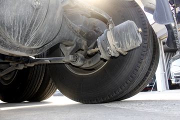  ŷGTL 6ϵؿ 430 6X4ǣ(BJ4259SNFKB-XJ)ͼƬ