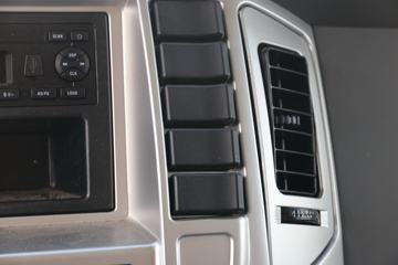 �������� ����L2�Ῠ 140���� 4X2 4.165�׵��Ų�դʽ�ػ���ͼƬ