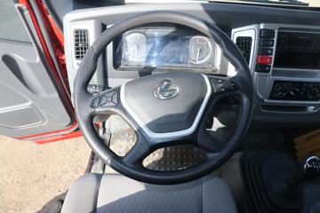 �������� ����L2�Ῠ 140���� 4X2 4.165�׵��Ų�դʽ�ػ���ͼƬ