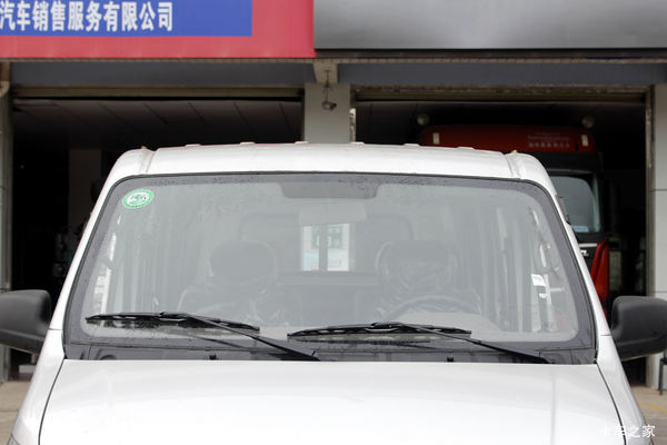 小霸王W18载货车限时促销中 优惠0.1万