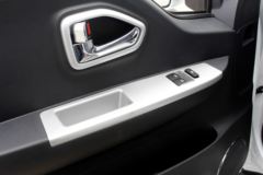 东风途逸 T5 2.3L 95马力 柴油 4X2 3.7米单排冷藏车(国六)(EQ5045XLC16DCAC)