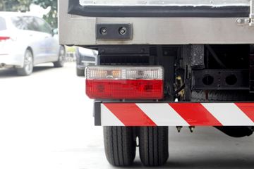 ����;�� T5 2.3L 95���� ���� 4X2 3.7�׵�����س�(����)(EQ5045XLC16DCAC)ͼƬ