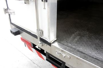 ����;�� T5 2.3L 95���� ���� 4X2 3.7�׵�����س�(����)(EQ5045XLC16DCAC)ͼƬ