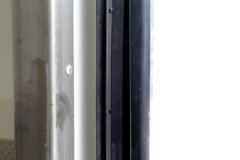 东风途逸 T5 2.3L 95马力 柴油 4X2 3.7米单排冷藏车(国六)(EQ5045XLC16DCAC)