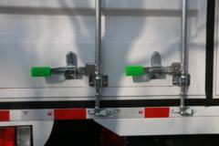 庆铃 铃咖 复合型 150马力 4.13米单排仓栅式轻卡(QL5049CCYNBHA)