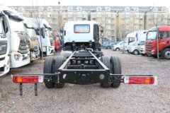 福田 奥铃大黄蜂 220马力 7.8米厢式载货车(国六)(BJ5186XXY-1A)
