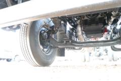 福田 奥铃大黄蜂 220马力 7.8米厢式载货车(国六)(BJ5186XXY-1A)