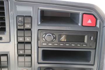 �й�����HOWO ���� 130���� 4.15�׵��������Ῠ(խ��)ͼƬ