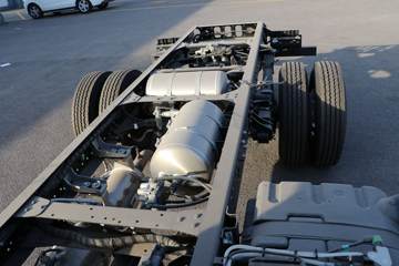 �й�����HOWO ���� 130���� 4.15�׵��������Ῠ(խ��)ͼƬ