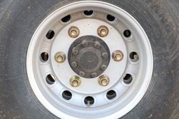 �й�����HOWO ���� 130���� 4.15�׵��������Ῠ(խ��)ͼƬ