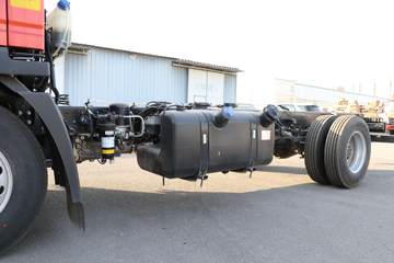 �й�����HOWO ���� 130���� 4.15�׵��������Ῠ(խ��)ͼƬ