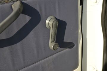 �ƿ� ŷ��С���� 115���� 2.56��˫�������Ῠ(����)ͼƬ