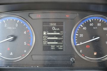 �ƿ�ŷ�� С��� 115���� 3.2����ж��(����)ͼƬ