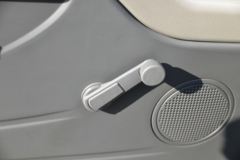 唐骏欧铃 赛菱F3-II 1.2L 91马力 汽油 3.08米单排厢式微卡(国六)(ZB5034XXYADC3L)