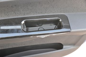 �������� ���S1 PLUS 120���� 4X2 3����ж��(BJ3075DEJBA-31)ͼƬ