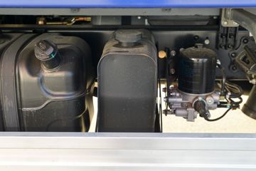 �������� ���S1 PLUS 120���� 4X2 3����ж��(BJ3075DEJBA-31)ͼƬ