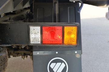 �������� ���S1 PLUS 120���� 4X2 3����ж��(BJ3075DEJBA-31)ͼƬ