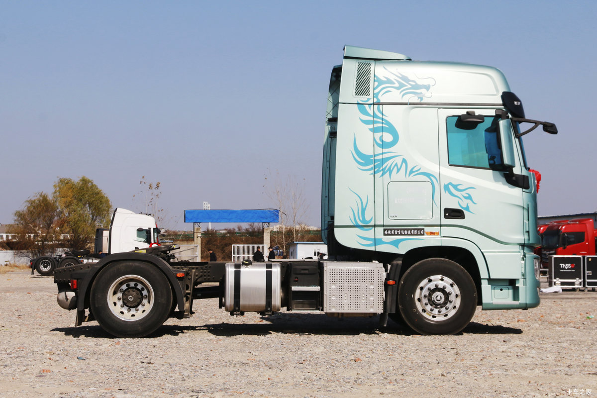 ó 콢GX 520 4X2 AMTԶǣ()(13T)(DFH4180C2)                                                