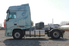 东风商用车 天龙旗舰GX 520马力 4X2 AMT自动挡牵引车(国六)(后桥13T)(DFH4180C2)
