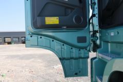 东风商用车 天龙旗舰GX 520马力 4X2 AMT自动挡牵引车(国六)(后桥13T)(DFH4180C2)