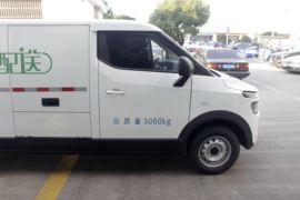 海豚EV&nbsp;电动封闭厢货外观图片