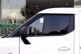 海豚EV&nbsp;电动封闭厢货外观图片