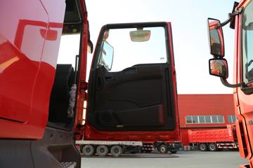 �й����� �ǵ¿�SITRAK C7H�ؿ� 400���� 6X4����������(����)(ZZ5356V524MF1)ͼƬ